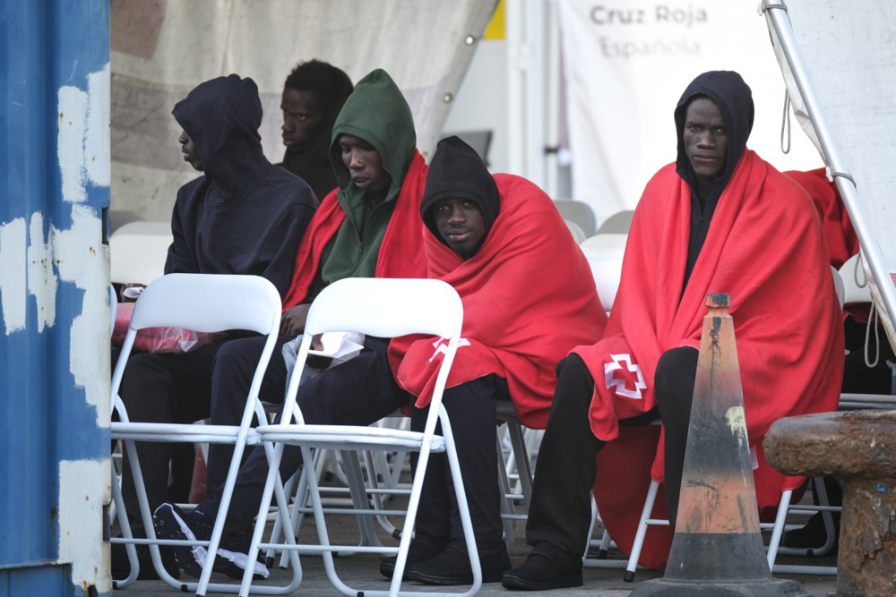 Češka vlada nasprotuje migracijskemu paktu in emisijskim kuponom