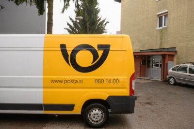 Obupani poštni delavci v Mariboru: Pritiski po razkritju nepravilnosti?!