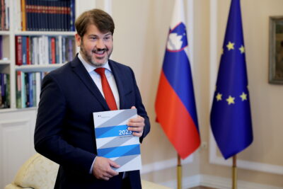 Ginekologinjo obsodili diskriminacije – je sodna poravnava pacientki res pravno utemeljena?