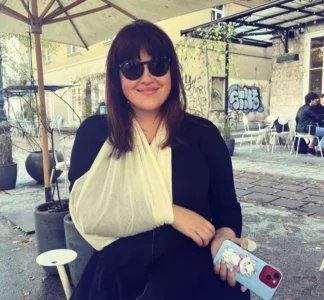 Kritika Nike Kovač vodi v hitro obsodbo, grožnje s smrtjo desnim ostajajo nekaznovane