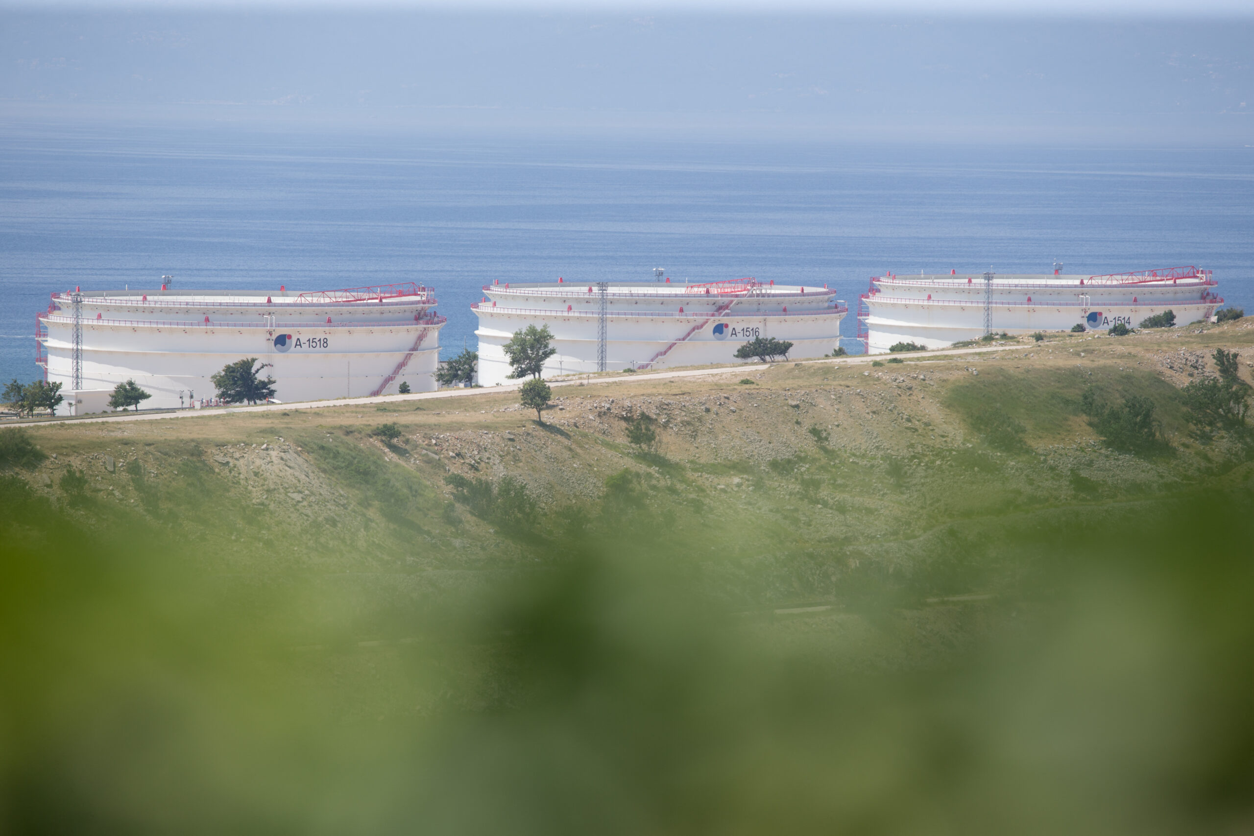 Orbán napotil vojsko za varovanje energetskih objektov zaradi “možnega ukrajinskega napada”