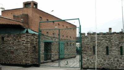 V Putinovi Rusiji še vedno obratujejo gulagi z grozljivimi oblikami mučenja