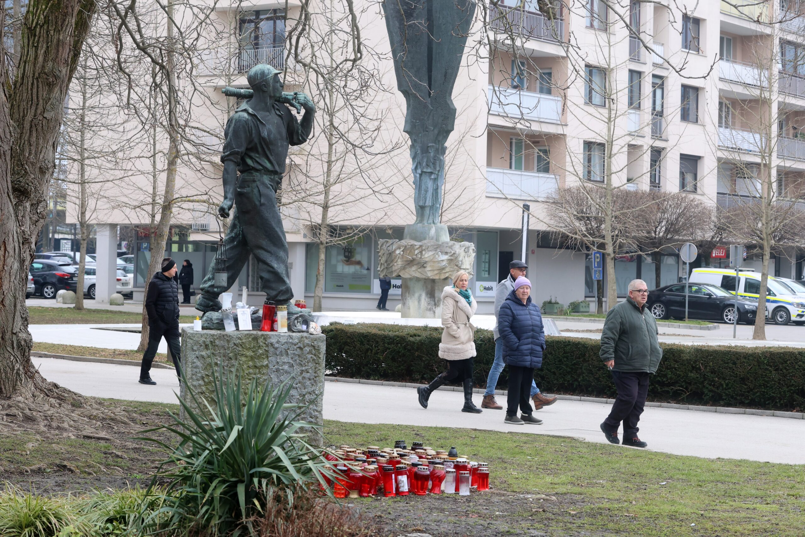 Velenjski župan zavrnil vseevropsko zborovanje za odstranitev Titovega kipa in simbolov komunizma
