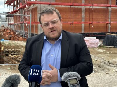 Koalicija daleč od obljub na področju stanovanjske politike