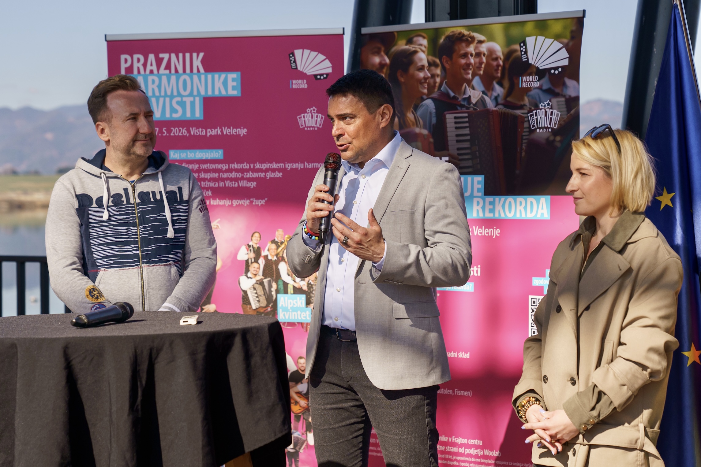 Velenje gre v lov za Guinnessovim rekordom: 5.500 harmonikarjev bo skupaj zaigralo Na Golici