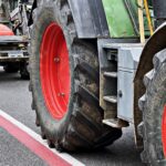 KmeT TRAKTOR