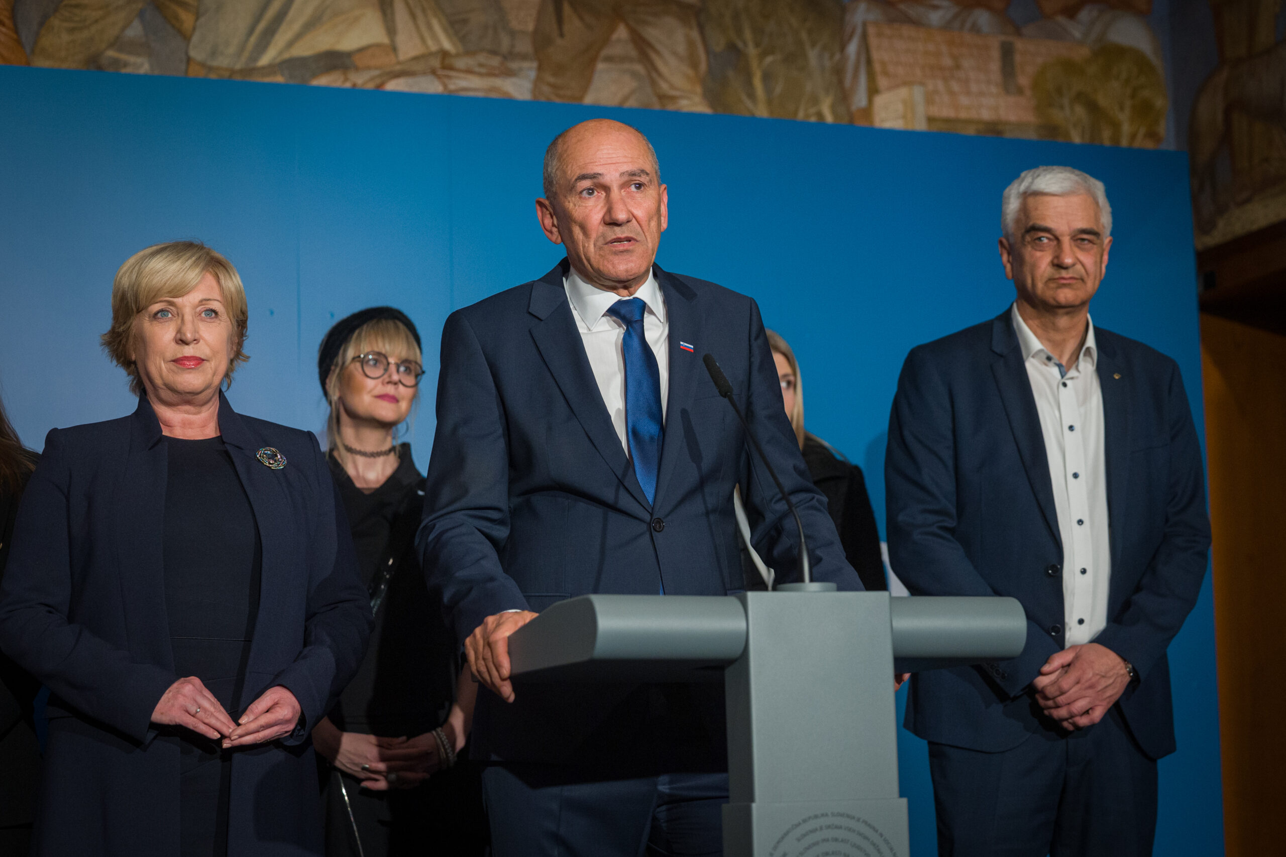 Sporočilo prvaka SDS: “Boj za Slovenijo se ne konča z enim volilnim večerom”