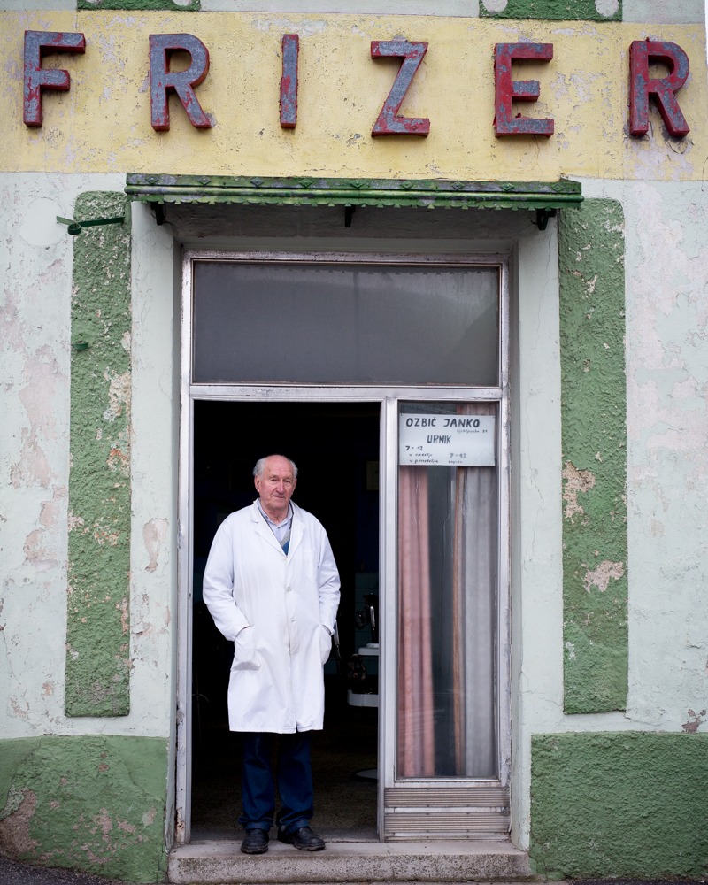 V 100. letu starosti se je poslovil mojster Janko Ozbič – varuh stoletne brivske tradicije