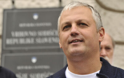 Pred vrhovnim sodiščem napovedan shod za ohranitev zmage življenja