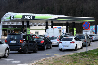Kot v SFRJ: na slovenskih bencinskih servisih zmanjkuje goriva
