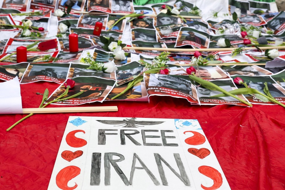 Iranec v Sloveniji: teokratski režim se postopoma bliža h koncu