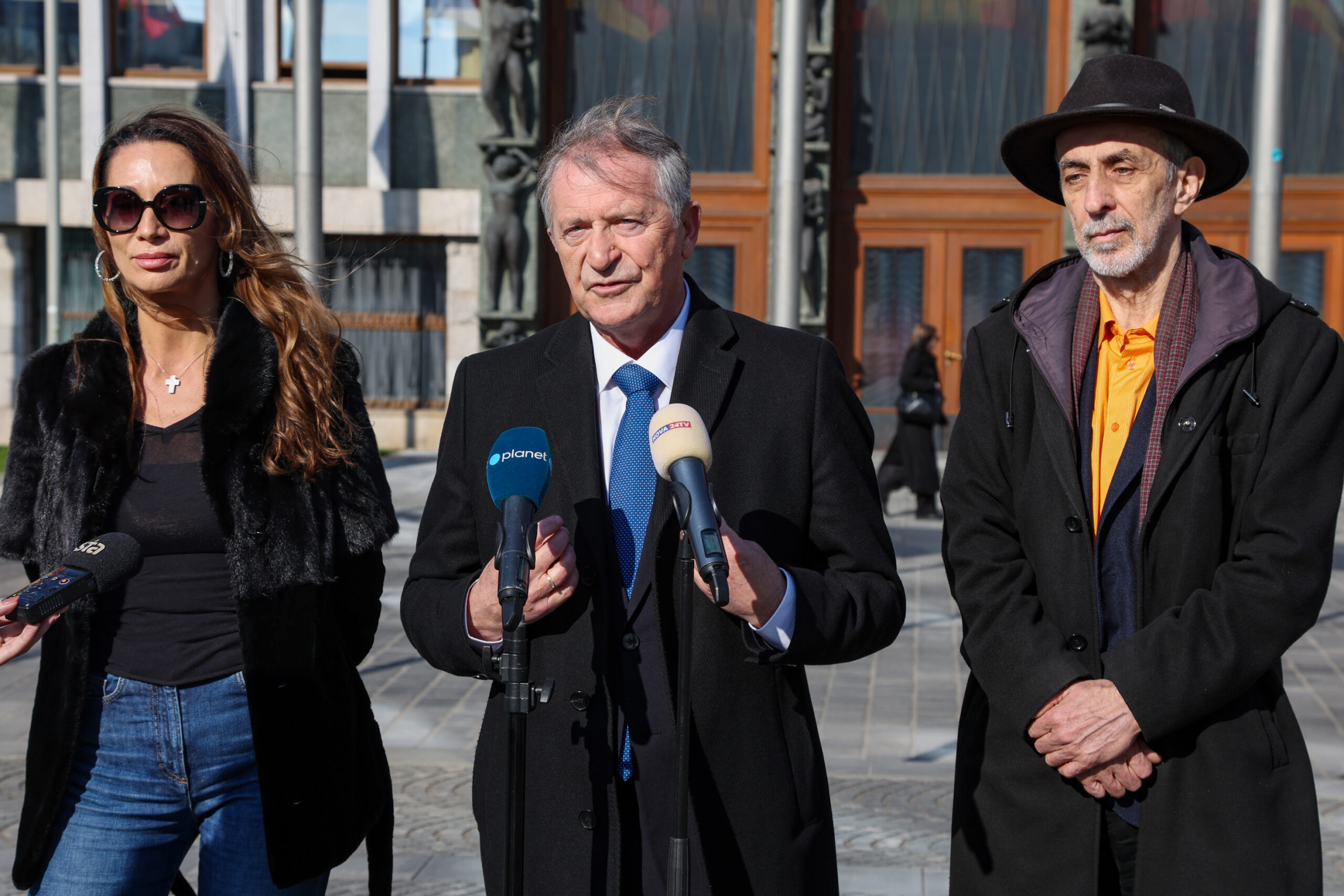 Sodišče: RTV mora Erjavcu omogočiti sodelovanje v soočenjih!