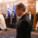 POL20260206_AI5_1778