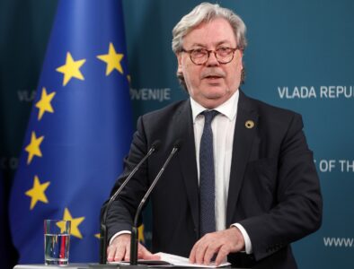 Je to resnični namen današnje seje SNAV?