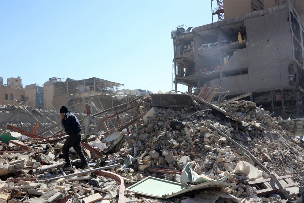 Vojna v Iranu: Teheran želi v konflikt potegniti čim več akterjev