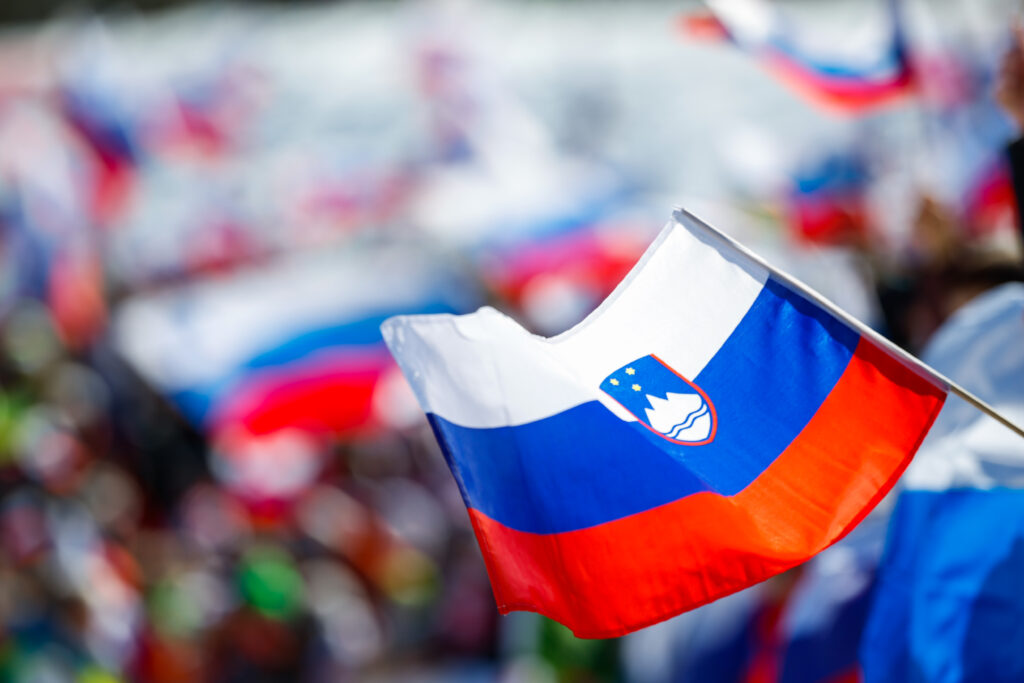 Dan slovenske zastave: “Lep združevalni simbol, vreden spoštovanja”