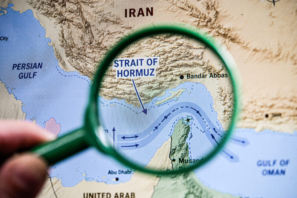 Trump napovedal sprostitev blokade Hormuške ožine: “To počnem za ves svet”