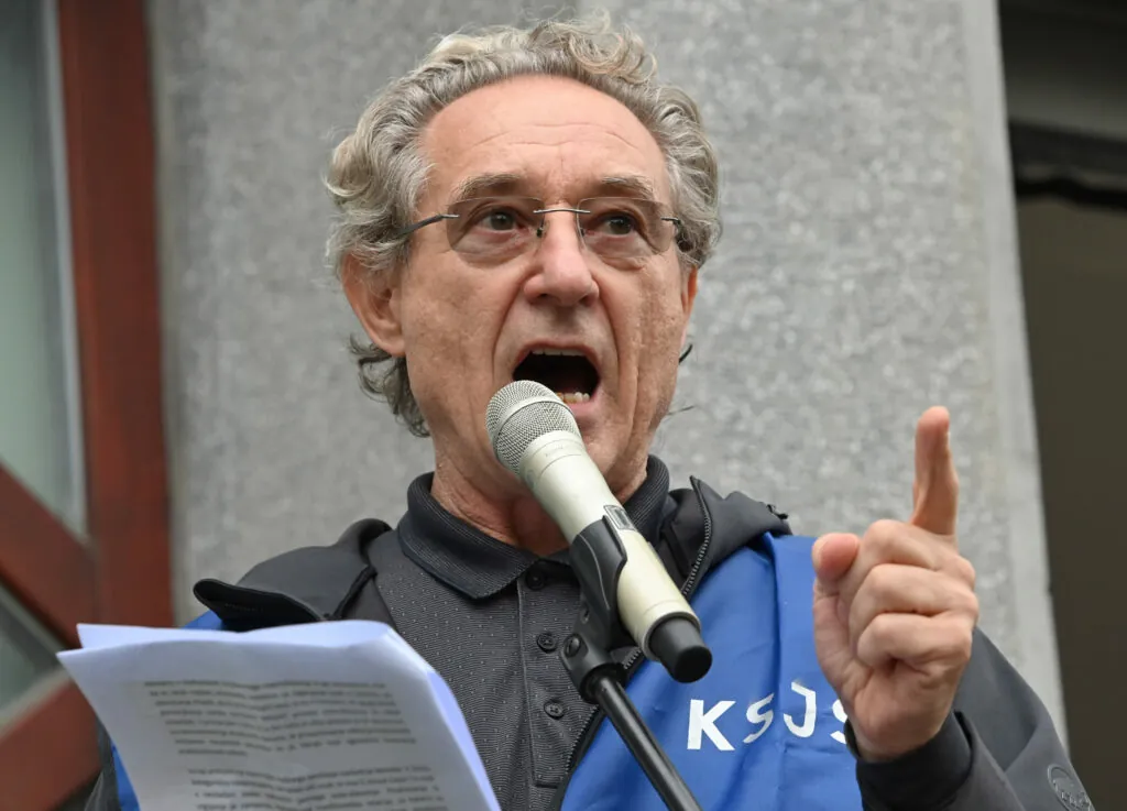 Sindikati znova v boj za nižje plače – “čista socialistična folklora z rahlim pridihom absurda”