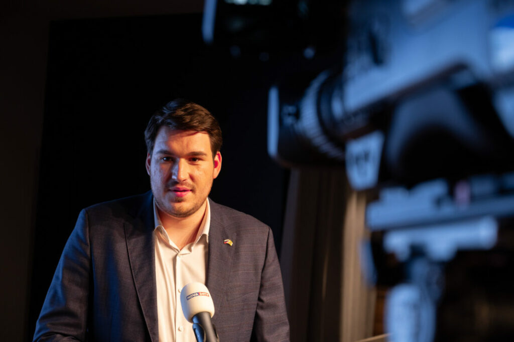 [Video] SDM poziva dekana FDV Sama Uhana k odstopu