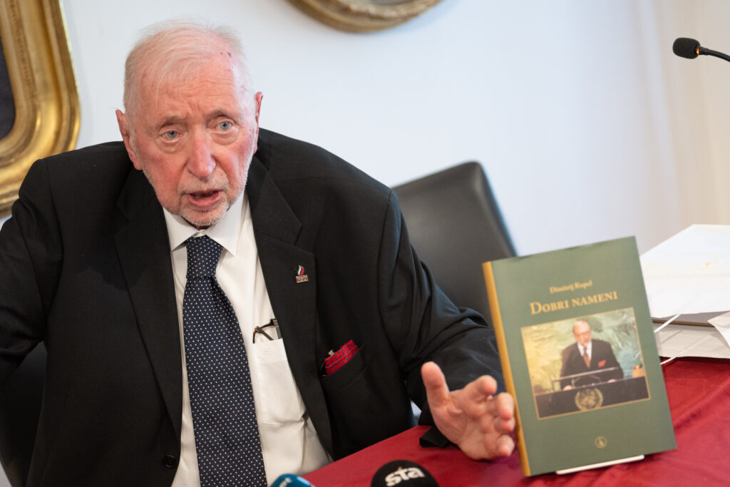 V Slovenski matici z novo knjigo obeležili 80. jubilej Dimitrija Rupla