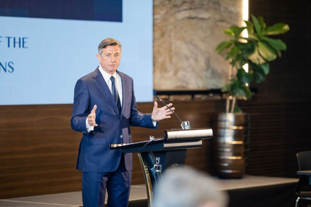 Pahor na mednarodni konferenci za nujnost prenove EU in širitev na Balkan