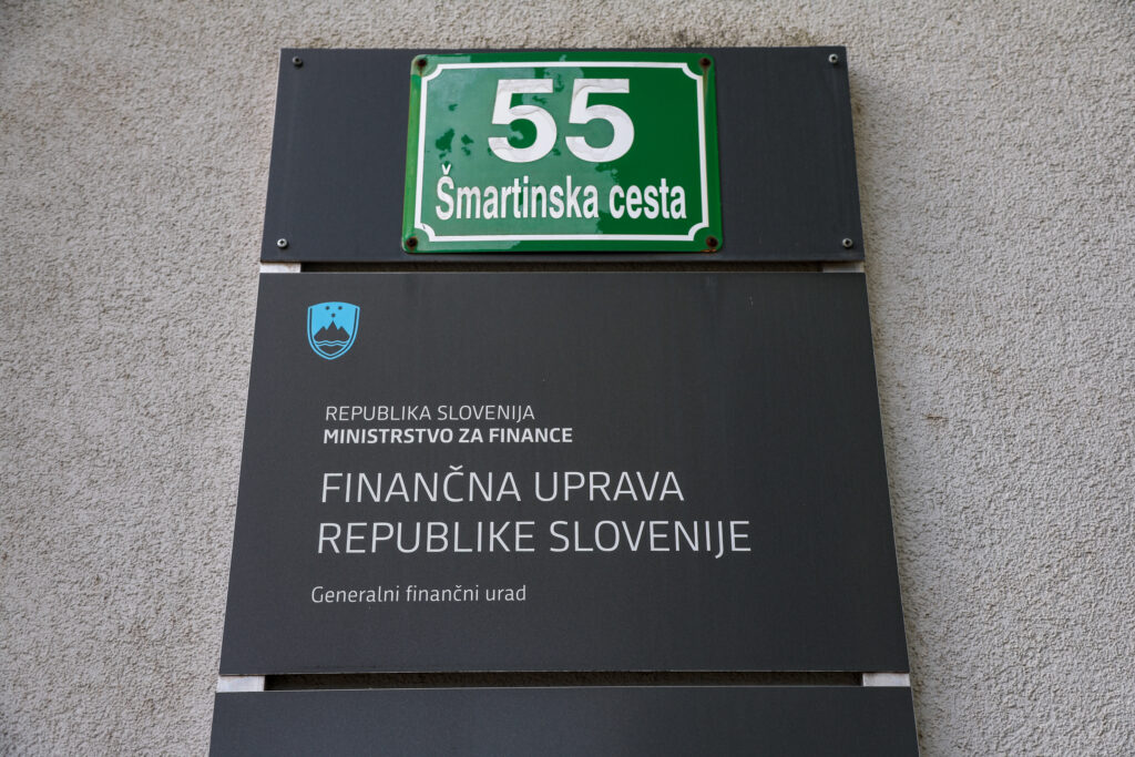 Spet nekdo prihaja delat “zgago”: FURS z novim “zanimivim” razpisom