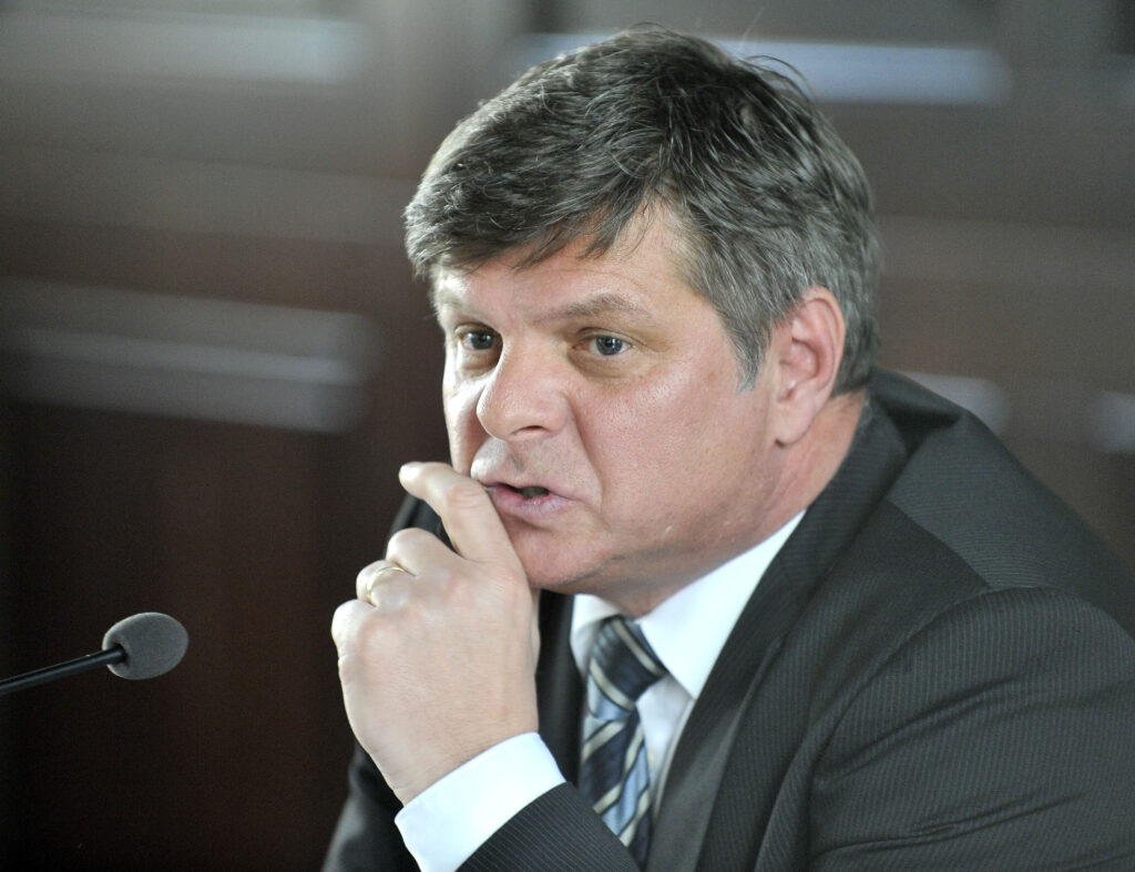 Bo Vrhovno sodišče Marjanu Pogačniku že jutri omogočilo vrnitev na čelo ljubljanskega okrožnega sodišča?