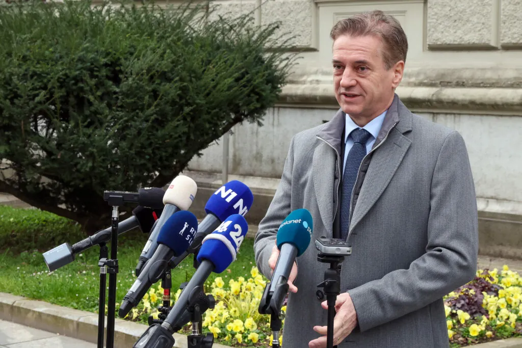 Katedrala svobode Golobu: Razkrivanje korupcije je dolžnost, ne veleizdaja!