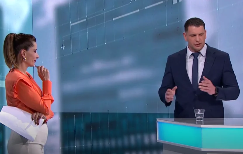 Tarča v “zadnjem paničnem trzljaju” starega RTV sistema