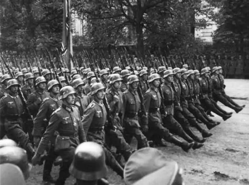 Komunisti so na današnji dan leta 1941 pozdravili vkorakanje nacistov v Slovenijo