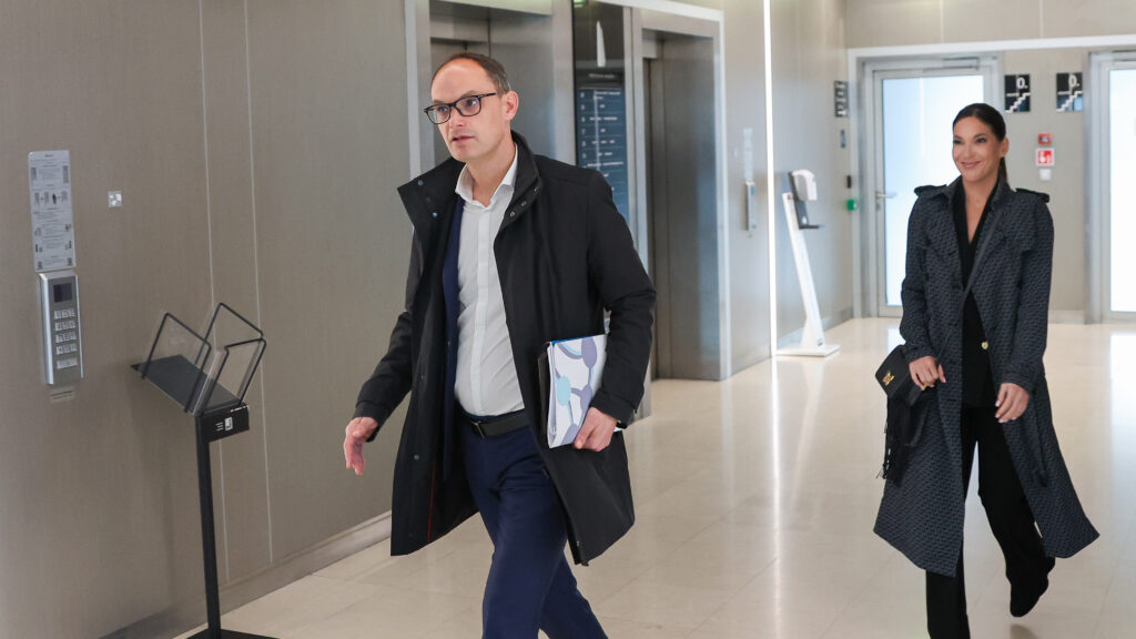 Demokrati zaprli vrata Golobu: “Šlo je čez meje normalnega političnega dialoga”