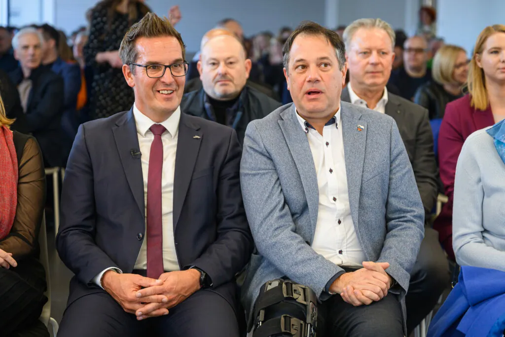 Ali je Arčonova operativka “razsuvala neposlušnega župana Turela”?