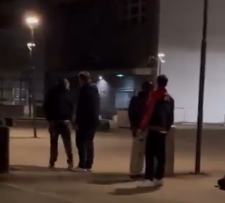 [Video] Takole so pred klubom K4 v Ljubljani izzivali migranti