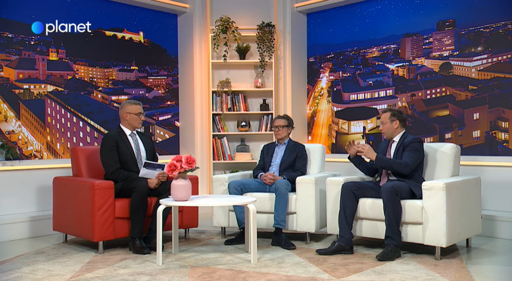 Nekdanja ustavna sodnika: Ustavno sodišče je postalo “ugrabljena institucija”