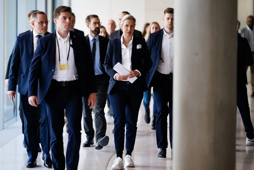 Nemčija: AfD le korak od absolutne večine v Saški-Anhalt