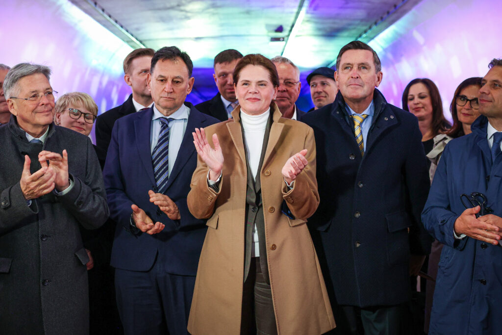 Bo zaradi fiaska DARS-a na primorski avtocesti kdo šel v zapor?