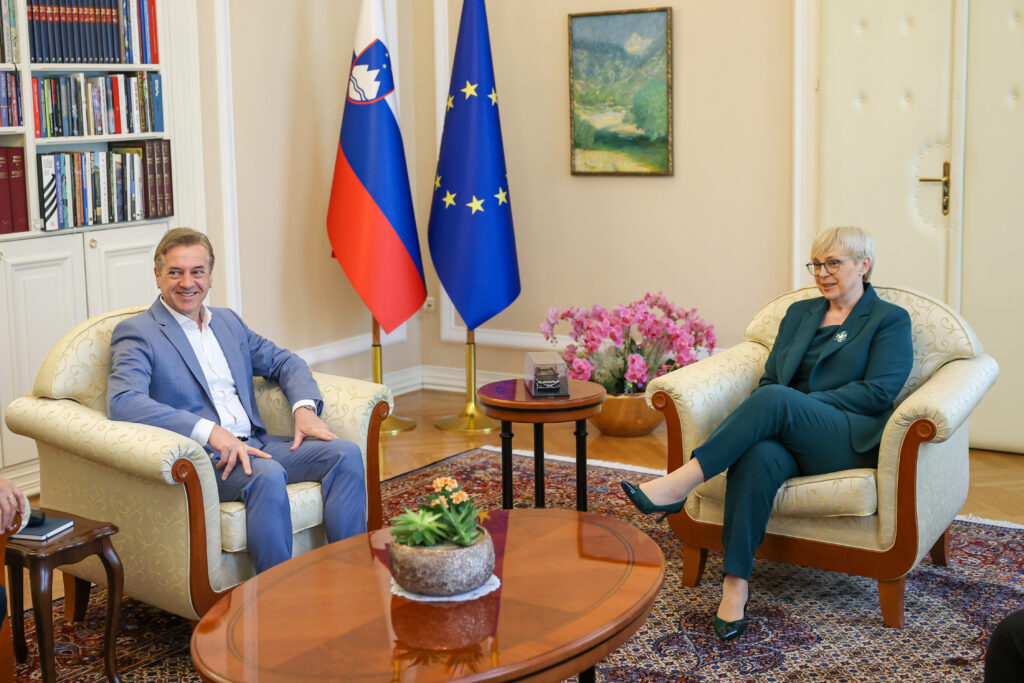 Še zadnji spin poraženega Goloba? Podprli bi tehničnega mandatarja