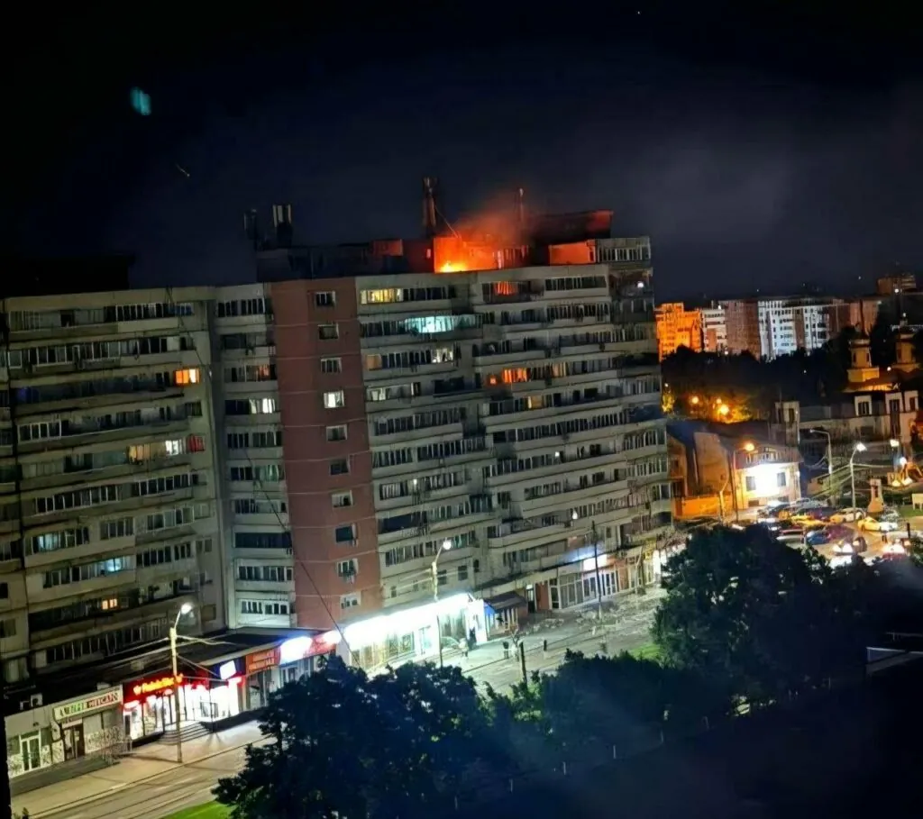 Ruski dron treščil v stanovanjsko stavbo v Romuniji, Bukarešta sklicala izredno varnostno sejo