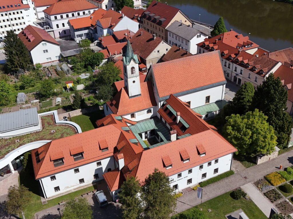 V Krškem zaključili z delno obnovo Kapucinskega samostana