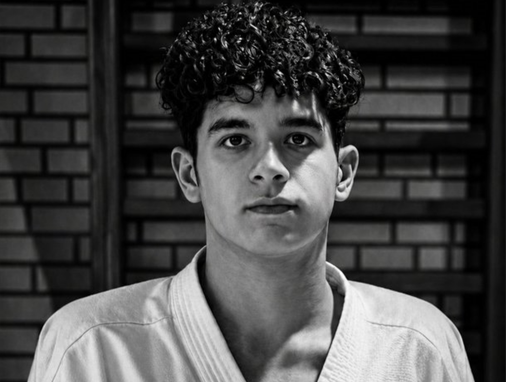 Iranske oblasti usmrtile 21-letnega karate prvaka zaradi sodelovanja v protestih