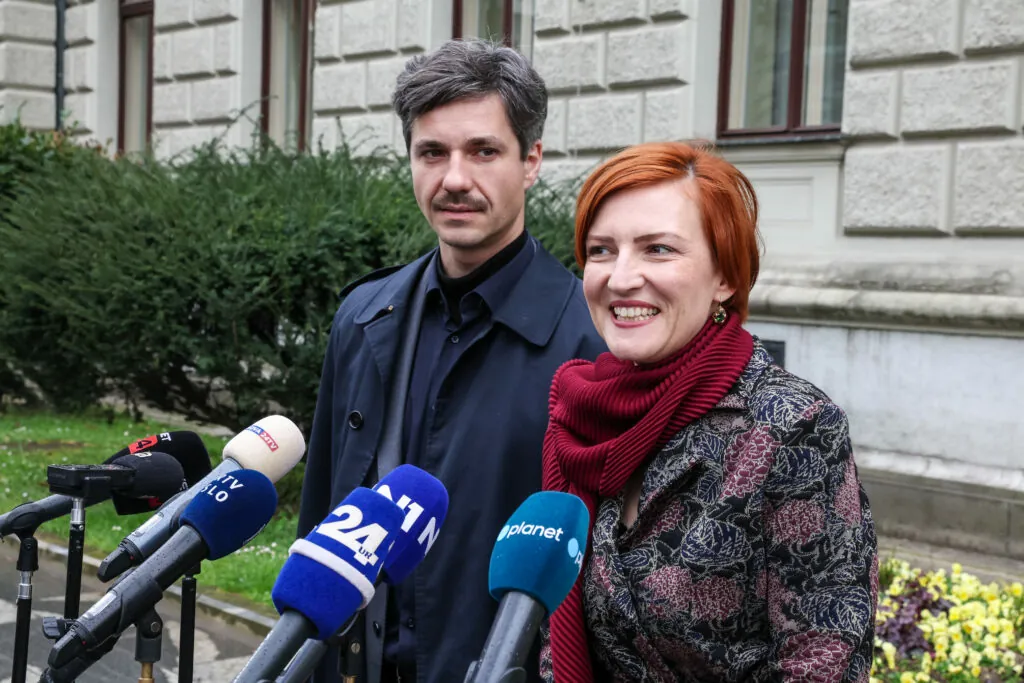 Resni.ca ne bo nadzirala oblasti, Levica pa jo je