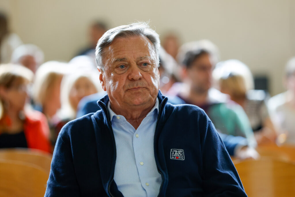 Občani so se uprli Jankoviću: zahteval je umik referenduma, Štepanjci so mu odgovorili z žvižgi