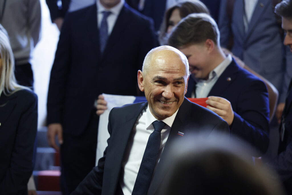 Kdo bo zasedel ministrske položaje v novi vladi?