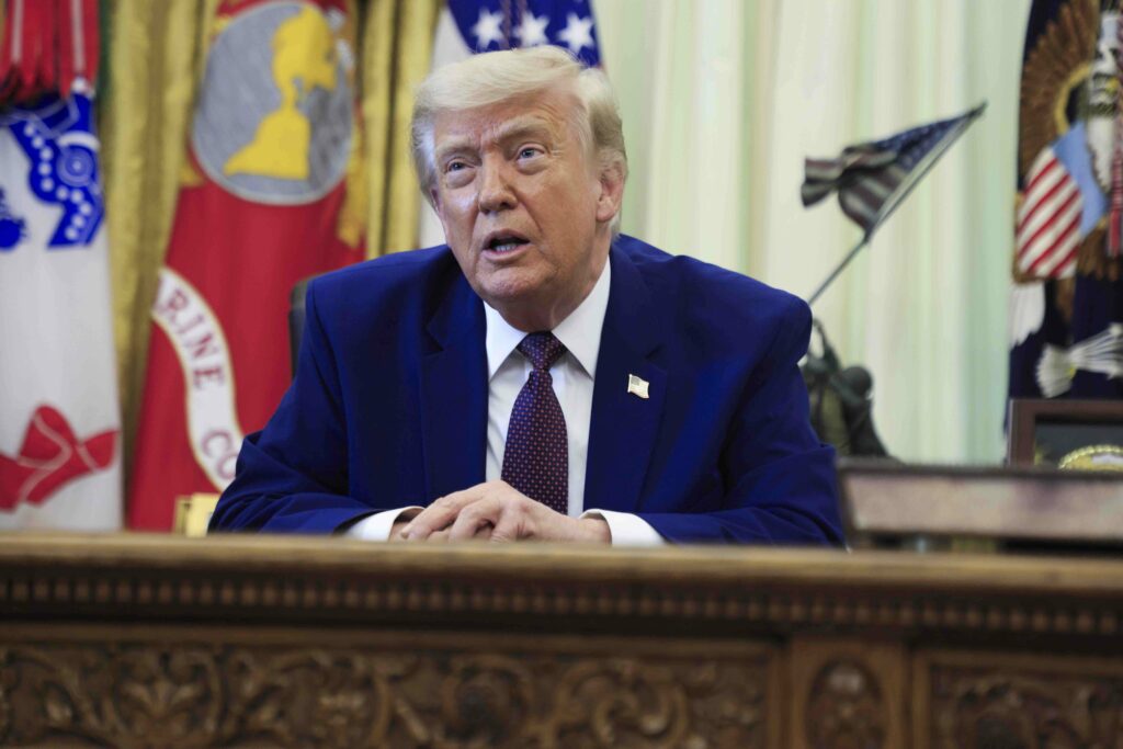 Trump zagovarja natančnejše napade na Hezbolah in zavrača odmrznitev iranskih sredstev