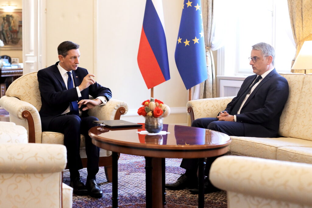 Zakaj v SD niso sposobni slediti Pahorjevemu zgledu?
