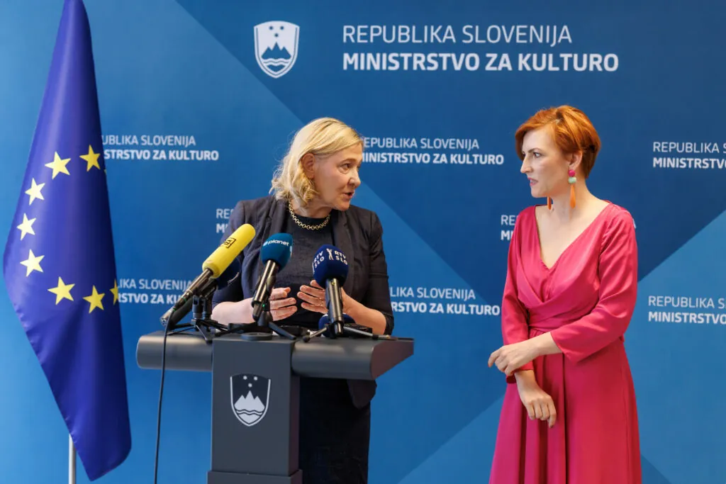 Pripravljajo levičarski kadri prejšnje vlade upor na Ministrstvu za kulturo?