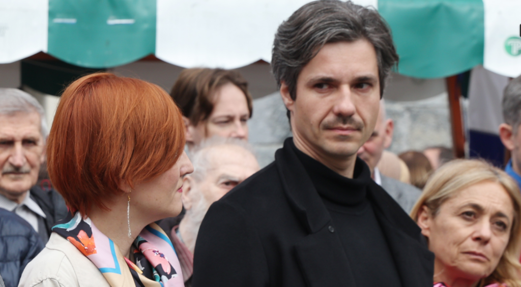 Kompromitirajoči posnetki Luke Mesca in njegovega nekdanjega dekleta v rokah Smodeja?