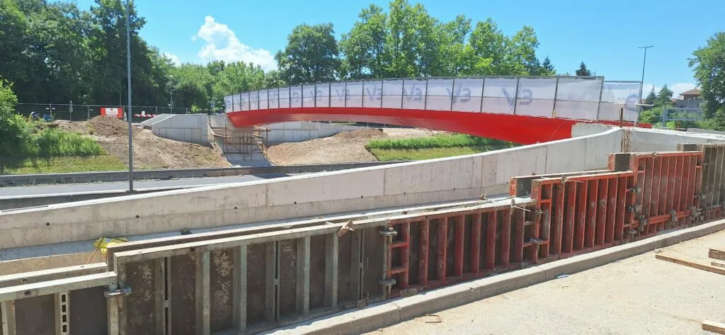 Ste opazili nov most za pešce nad severno ljubljansko obvoznico? Takšen je!
