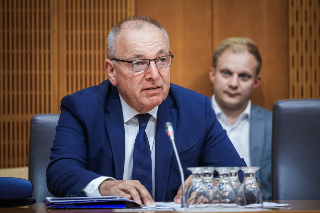 Minister Šircelj: “Časovnica zmanjševanja javnofinančnega primanjkljaja še ni jasna”