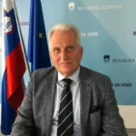 v__FitWzk4MCw5ODAsImRhZDZmYmZjOTgiXQ.d.-direktorja-DRSV-Roman-Kramer